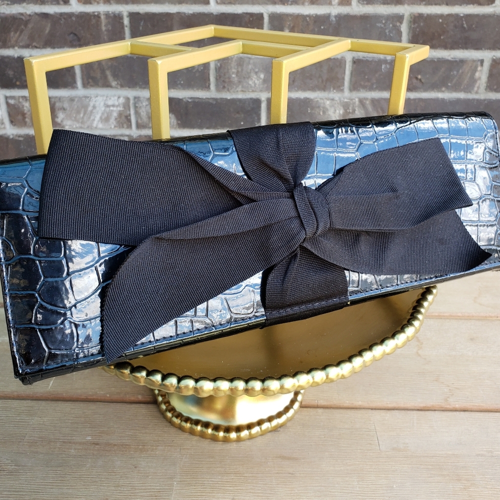 Old Navy Black Patent Leather BIG SATIN BOW Clutch/Wristlet